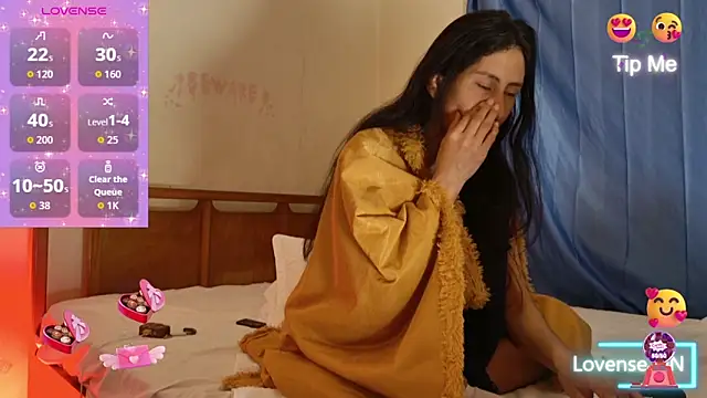 Snapshot of MoonLipsON- chatting on 02-13-26, 04:30 MoonLipsON- online show from 02-13-26, 04:30