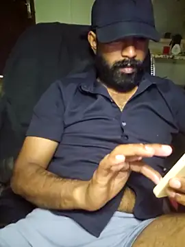 Snapshot of Bigkannan chatting on 02-10-26, 10:08 Bigkannan online show from 02-10-26, 10:08