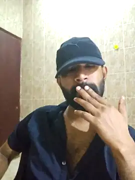 Snapshot of Bigkannan chatting on 02-11-26, 08:03 Bigkannan online show from 02-11-26, 08:03