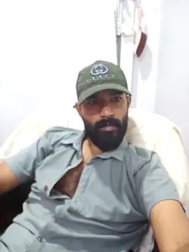 Snapshot of Bigkannan chatting on 04-29-26, 07:31 Bigkannan online show from 04-29-26, 07:31