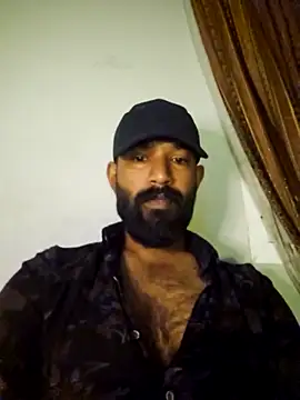 Snapshot of Bigkannan chatting on 05-10-26, 04:06 Bigkannan online show from 05-10-26, 04:06