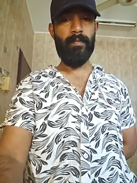 Snapshot of Bigkannan chatting on 05-27-26, 08:00 Bigkannan online show from 05-27-26, 08:00