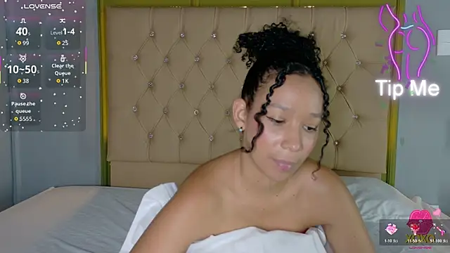 Snapshot of EmmaLawrence_ chatting on 07-05-26, 04:19 EmmaLawrence online show from 07-05-26, 04:19