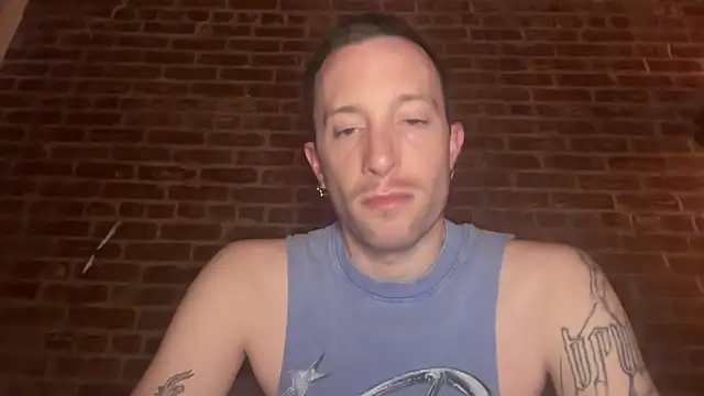 Snapshot of xanderxnyc chatting on 12-04-25, 05:17 xanderxnyc online show from 12-04-25, 05:17