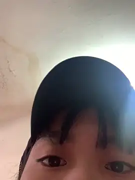 Snapshot of Mon_babyy chatting on 01-11-26, 04:28 Mon babyy online show from 01-11-26, 04:28