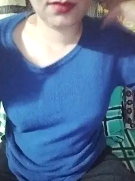 Snapshot of desiriya11 chatting on 12-18-25, 08:09 desiriya11 online show from 12-18-25, 08:09