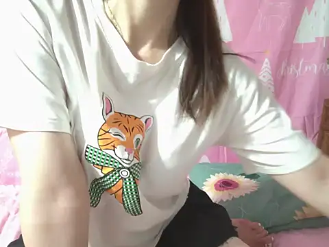 Snapshot of Nor6868 chatting on 02-25-26, 12:26 Nor6868 online show from 02-25-26, 12:26