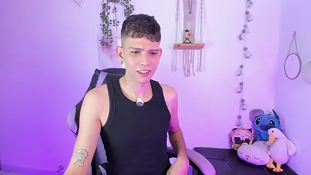 Snapshot of Jasson___ chatting on 05-15-26, 09:22 Jasson online show from 05-15-26, 09:22