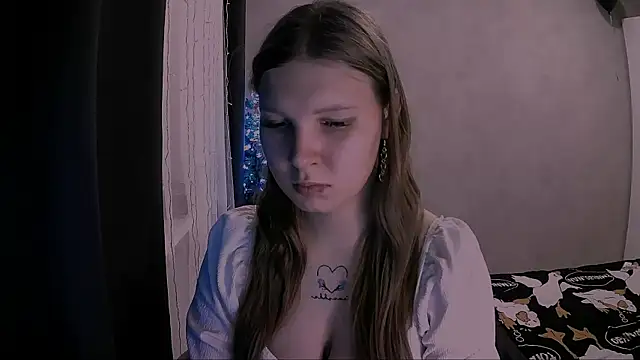 nelli lux  online show from 01-10-26, 01:46