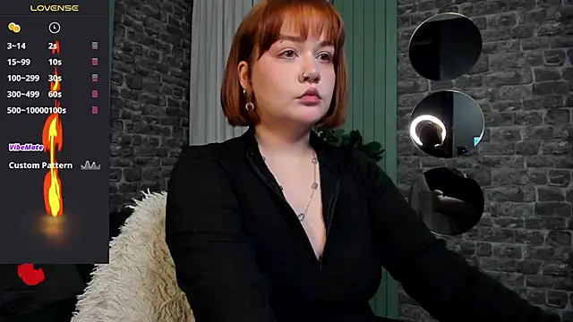 ginger hood online show from 12-15-25, 06:06