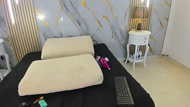 AprillRoss online show from 03-31-26, 12:27