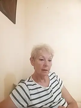 Snapshot of Calypso-Loove chatting on 06-29-26, 08:20 Calypso-Loove online show from 06-29-26, 08:20