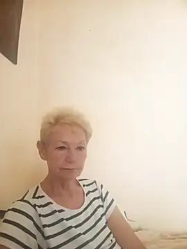 Snapshot of Calypso-Loove chatting on 06-29-26, 11:32 Calypso-Loove online show from 06-29-26, 11:32