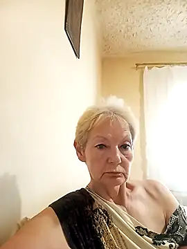 Snapshot of Calypso-Loove chatting on 07-15-26, 03:28 Calypso-Loove online show from 07-15-26, 03:28