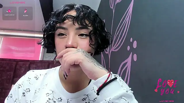 Kiara Fox   online show from 02-18-26, 07:54