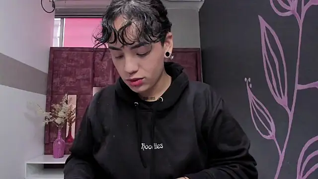 Kiara Fox   online show from 04-01-26, 09:56