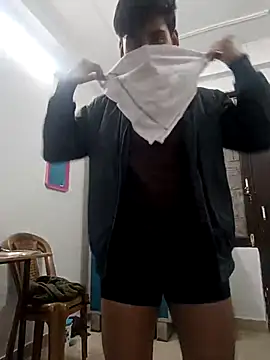 Snapshot of Bigdickboy2406 chatting on 12-17-25, 09:43 Bigdickboy2406 online show from 12-17-25, 09:43
