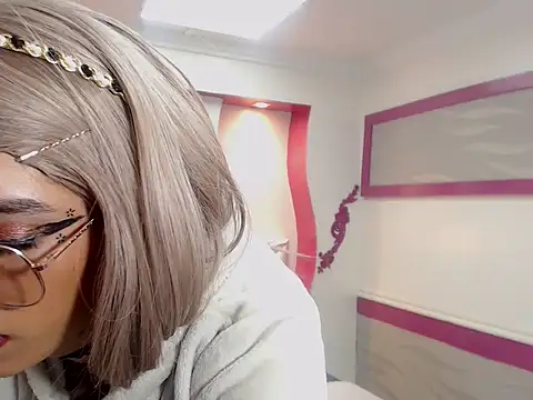 Lis Pearson online show from 01-18-26, 06:34