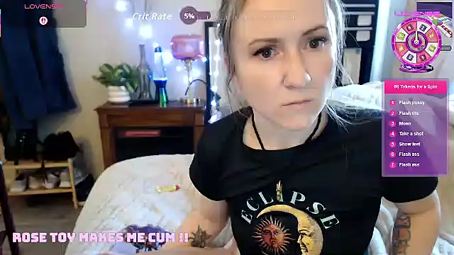 Snapshot of alluringpixie chatting on 02-02-26, 07:01 alluringpixie online show from 02-02-26, 07:01