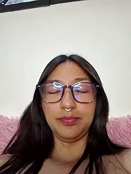 SabrinaLu  online show from 12-17-25, 12:27