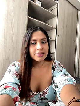 Alana-fox online show from 12-17-25, 04:57