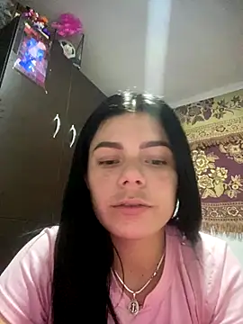 Snapshot of Dolly-Squirt chatting on 12-05-25, 02:53 Dolly-Squirt online show from 12-05-25, 02:53