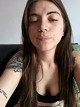 Ceciihot online show from 01-06-26, 04:00