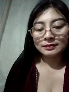 Snapshot of Paerl-sweet chatting on 12-22-25, 06:10 Paerl-sweet online show from 12-22-25, 06:10