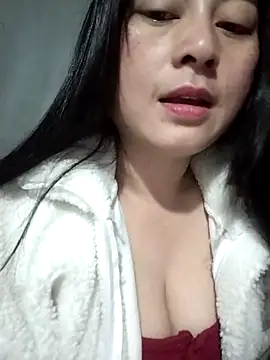 Snapshot of Paerl-sweet chatting on 01-08-26, 12:13 Paerl-sweet online show from 01-08-26, 12:13