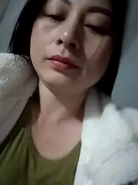 Snapshot of Paerl-sweet chatting on 02-04-26, 12:49 Paerl-sweet online show from 02-04-26, 12:49