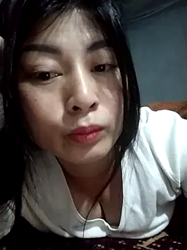 Snapshot of Paerl-sweet chatting on 02-09-26, 01:42 Paerl-sweet online show from 02-09-26, 01:42