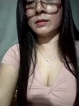 Snapshot of Paerl-sweet chatting on 03-08-26, 02:04 Paerl-sweet online show from 03-08-26, 02:04