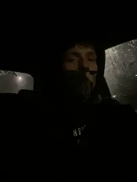 Snapshot of squty chatting on 12-20-25, 03:35 squty online show from 12-20-25, 03:35