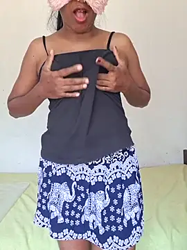 Snapshot of BadAhkm chatting on 12-16-25, 07:57 BadAhkm online show from 12-16-25, 07:57