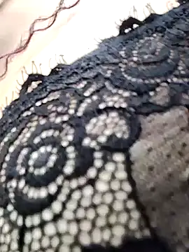 Snapshot of Luna____dance chatting on 12-14-25, 05:40 Luna dance online show from 12-14-25, 05:40