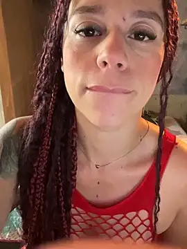 Snapshot of Luna____dance chatting on 12-16-25, 02:44 Luna dance online show from 12-16-25, 02:44