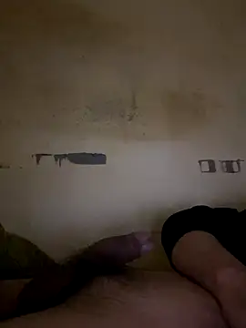 Snapshot of Cubee chatting on 12-05-25, 05:09 Cubee online show from 12-05-25, 05:09