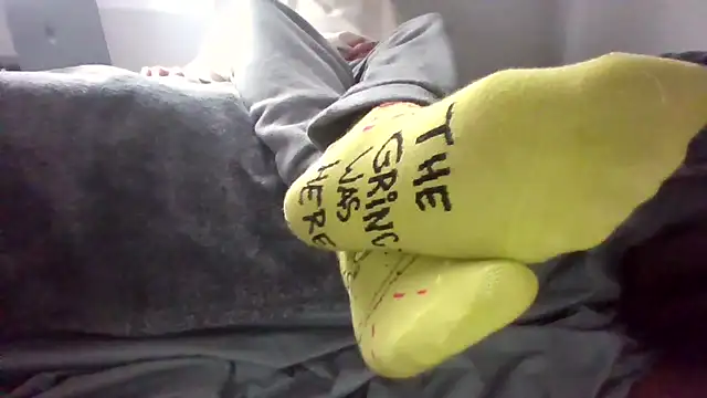 Snapshot of ThePerfectSoles18 chatting on 12-05-25, 06:04 ThePerfectSoles18 online show from 12-05-25, 06:04