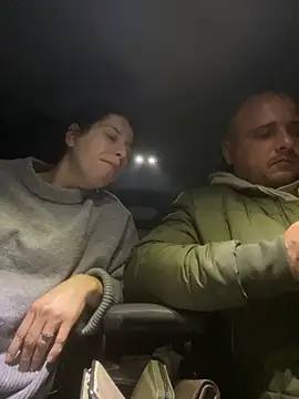 Snapshot of coupledeea chatting on 01-10-26, 07:48 coupledeea online show from 01-10-26, 07:48