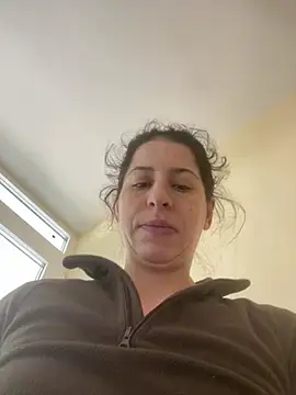 Snapshot of coupledeea chatting on 01-12-26, 11:59 coupledeea online show from 01-12-26, 11:59