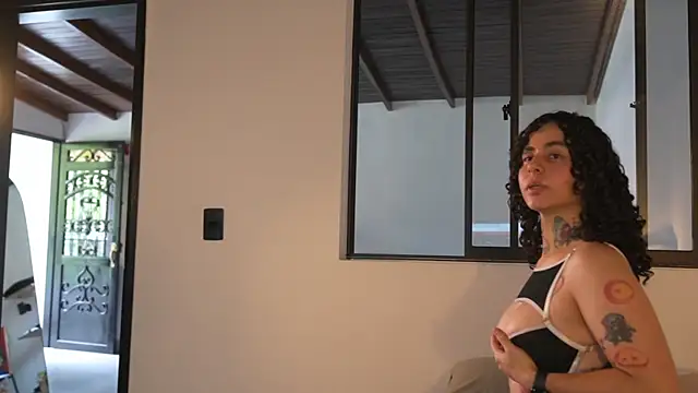 Snapshot of Estefania_Velez chatting on 07-10-26, 08:22 Estefania Velez online show from 07-10-26, 08:22