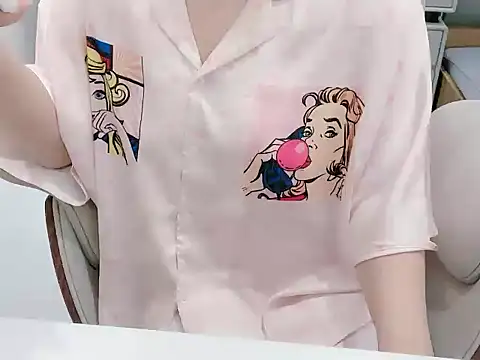 KellyCin online show from 04-17-26, 03:26