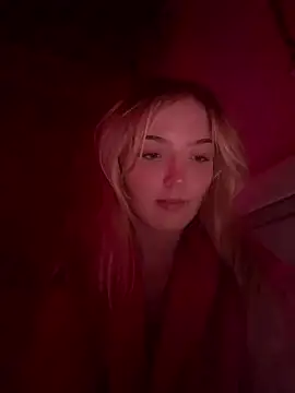 Snapshot of sabrinasss_ chatting on 01-15-26, 08:08 sabrinasss online show from 01-15-26, 08:08