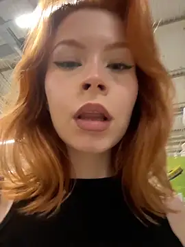  Little Ginger online show from 03-12-26, 01:45