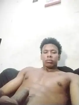 Snapshot of latinboi_sexy chatting on 12-15-25, 03:27 latinboi sexy online show from 12-15-25, 03:27