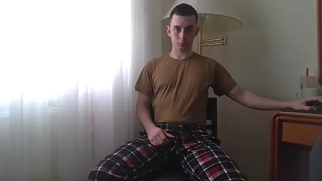 Snapshot of Tommy_Lidds chatting on 02-13-26, 01:18 Tommy Lidds online show from 02-13-26, 01:18