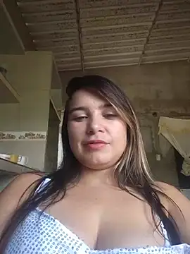 Snapshot of Charlott_smi chatting on 05-15-26, 04:47 Charlott smi online show from 05-15-26, 04:47