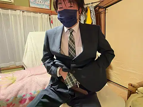 Hirokazu 12 online show from 02-09-26, 10:41