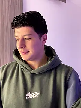 Goldenknight33 online show from 01-06-26, 01:59