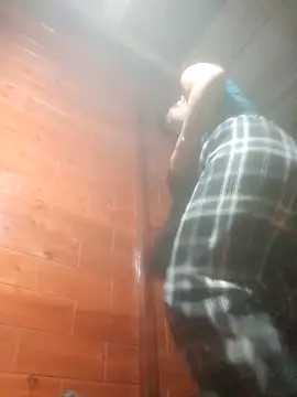 Amiluli online show from 12-19-25, 10:17